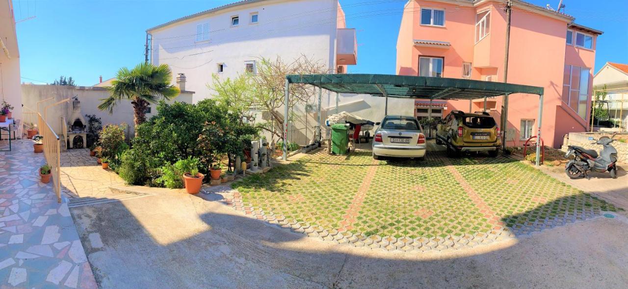 Roko Apartment House Primošten Exterior foto